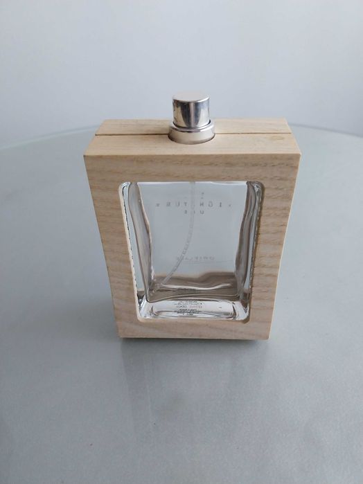 Moldura de madeira para fotografia e frasco de perfume, Oriflame