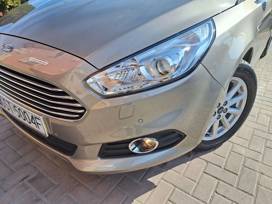 Ford S-Max 2,0 tdci  zarejestrowany   śliczny pełen  serwis