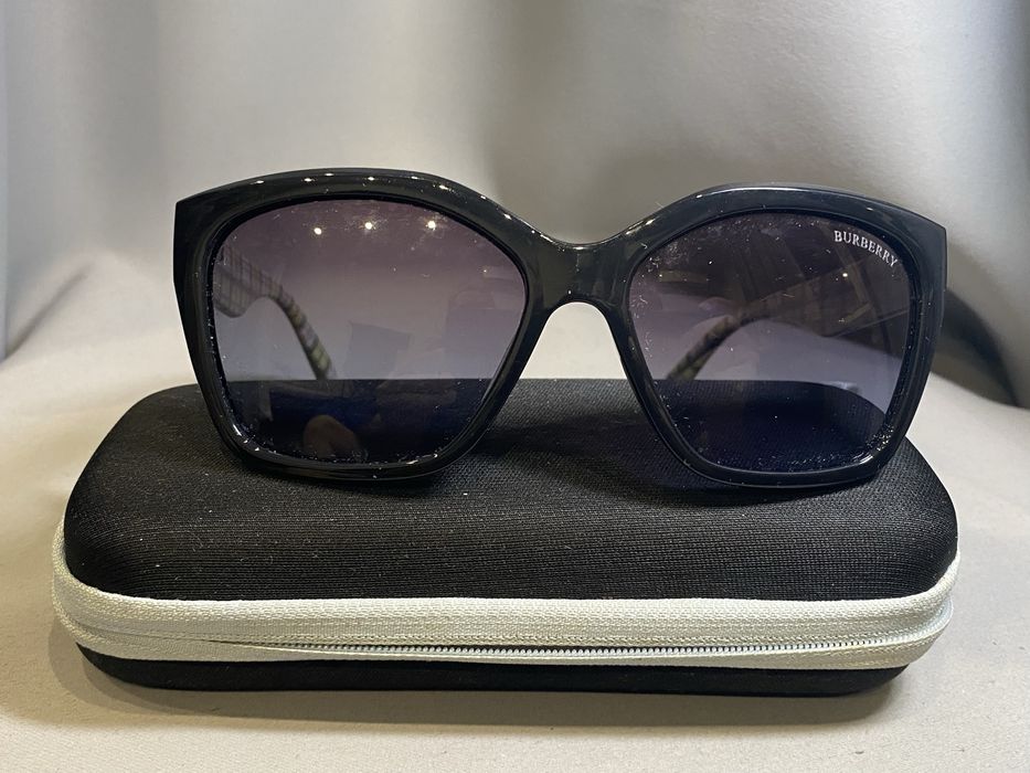 Сонцезахисні окуляри Burberry