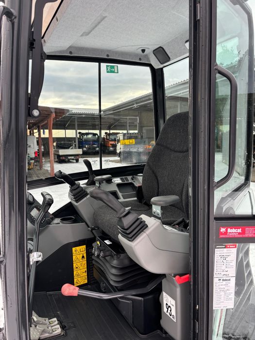 Minikoparka Bobcat e27z