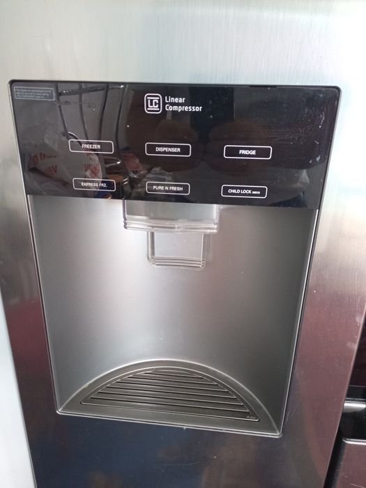 Холодильник LG непрацюючий