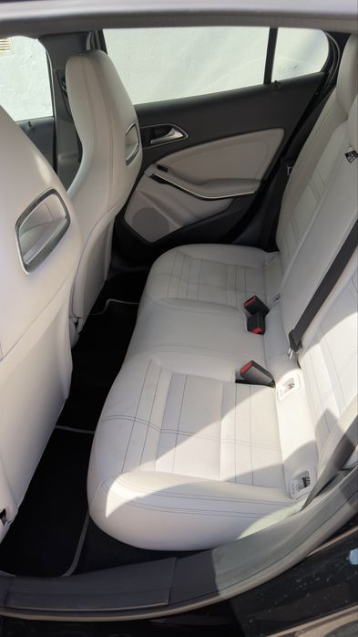 Mercedes Benz GLA 180D