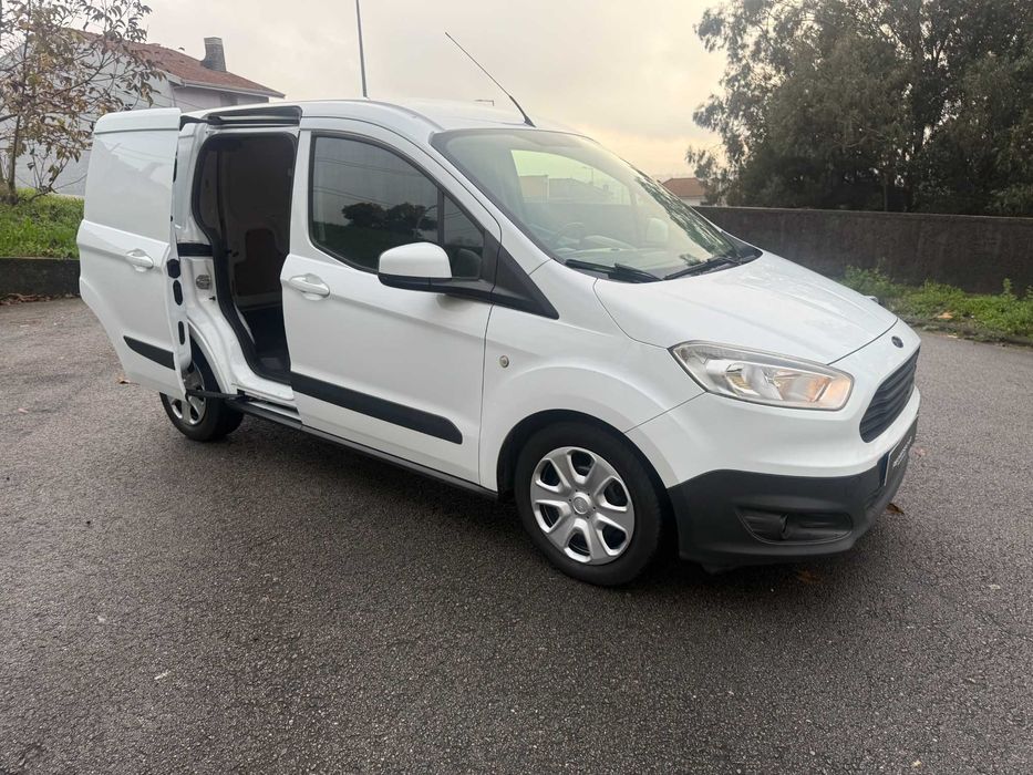 Ford Transit Courier Ano 2016