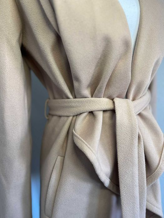 Casaco elegante bege
