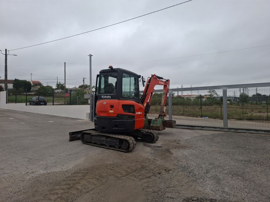 Mini giratória kubota U36 4