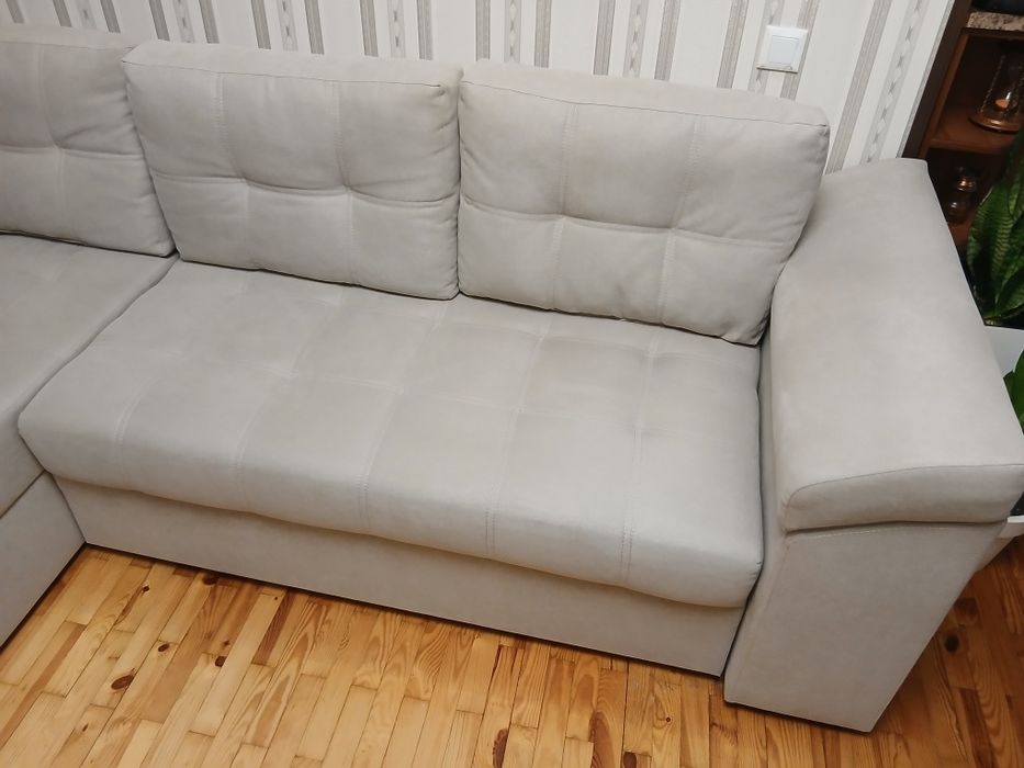 Хімчистка килимів, м'яких меблів, матраців, авто