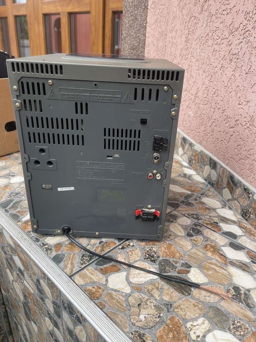 музыкальная система Aiwa NSX-5202.