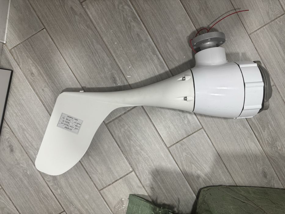 Вітрогенератор 600w 48v