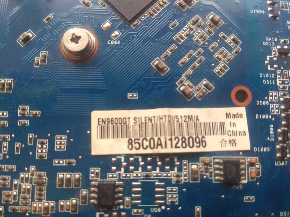 Видеокарта ASUS 9600GT 512 Mb DDR3 256 bit