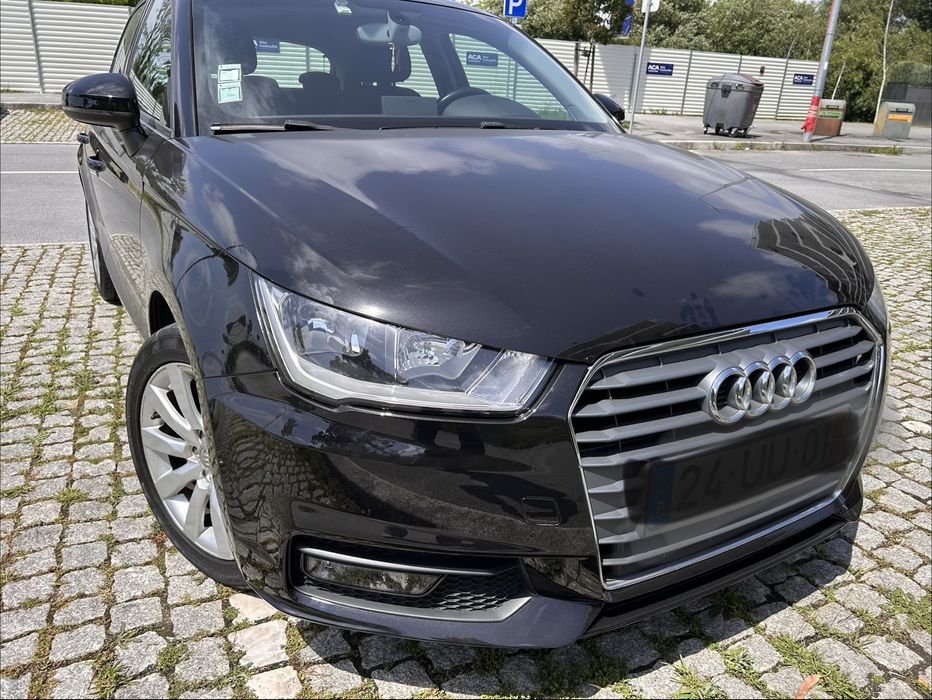 Audi A1    impecavel