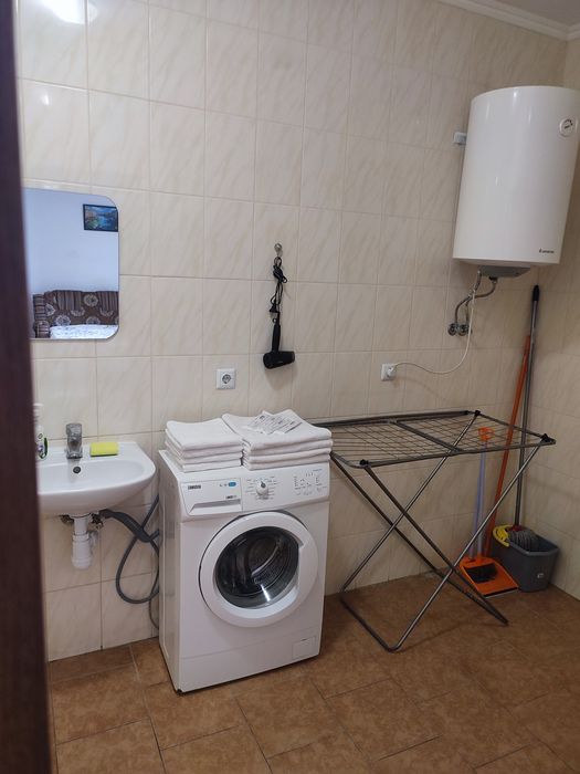 DOBA - Центр 2кім студія 7 місць. Завжди тепла !