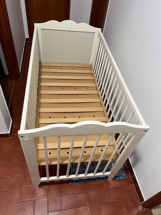 Berço branco 120x60