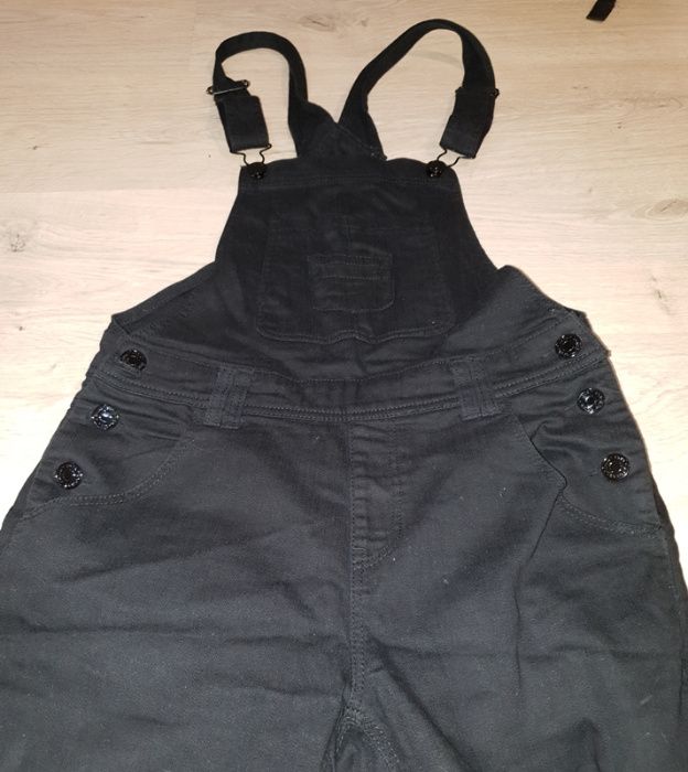 wyprzedaż szafy - czarne ogrodniczki - 36 - Pimkie