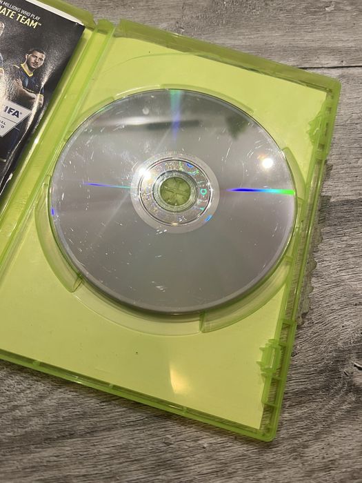 FIFA 17 - XBOX 360 (PAL, Europa) - stan bardzo dobry / dobry + pudełko