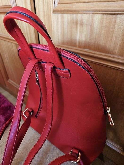 Never-used backpack64286398943107124