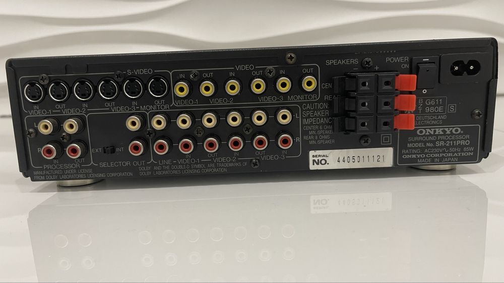 Midi wieża/ ONKYO® Surround Processor model : SR 211 PRO