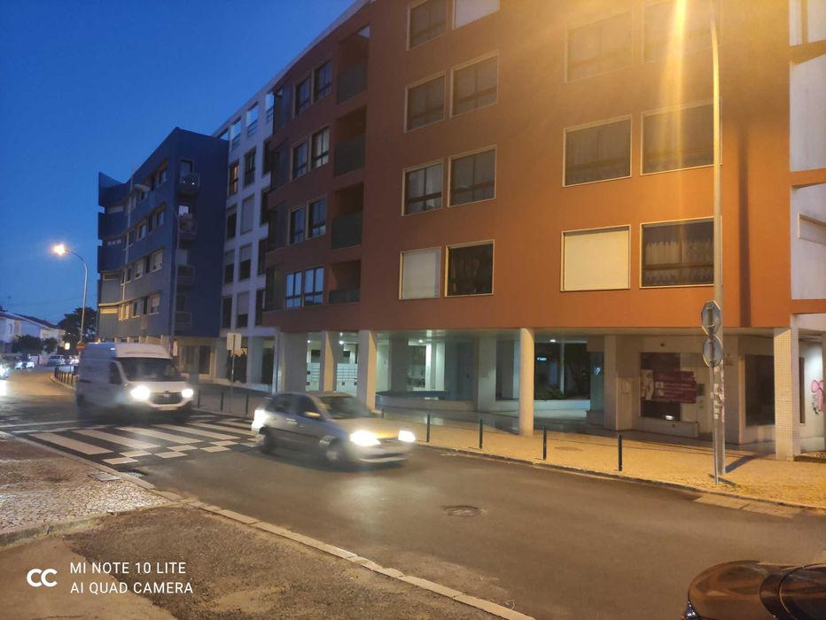 Garagem BOX – Mem Martins (centro), Sintra    (13m2)