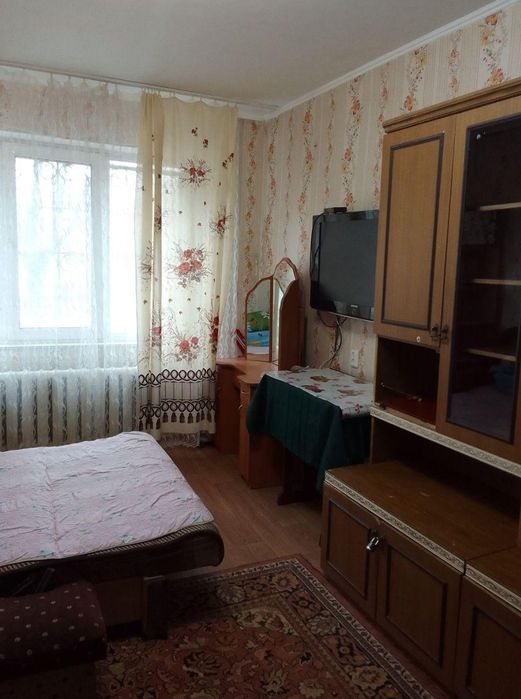 Продам 1 к на Королева (203-318)