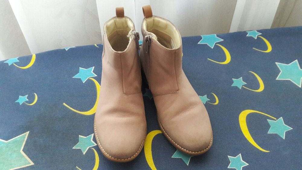Черевики 30р Clarks пудрові осінні 19см челсі