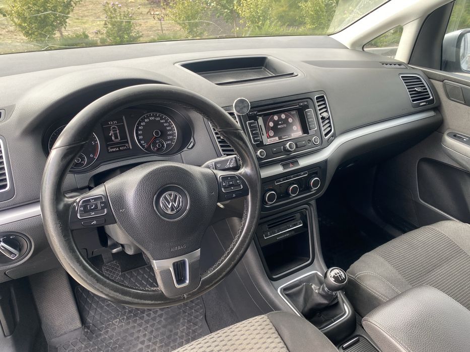 Продається Volkswagen Sharan 2011 року