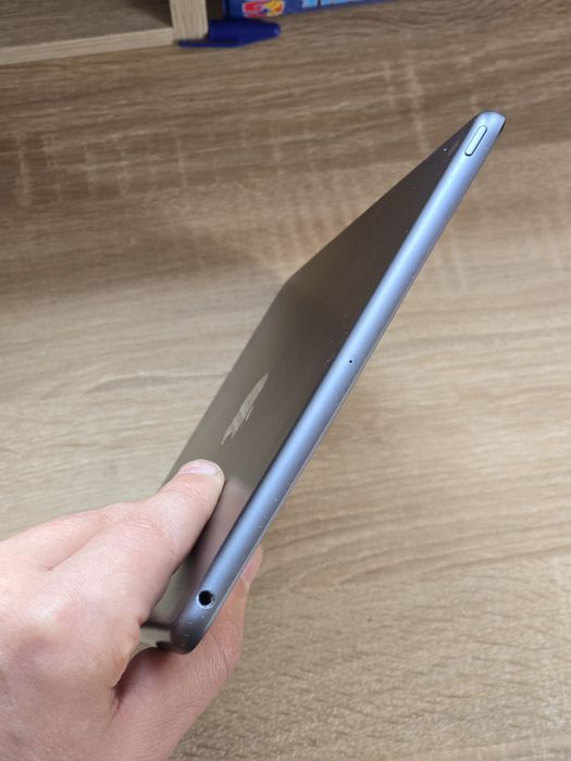 Ipad 8 128gb акумулятор 90%