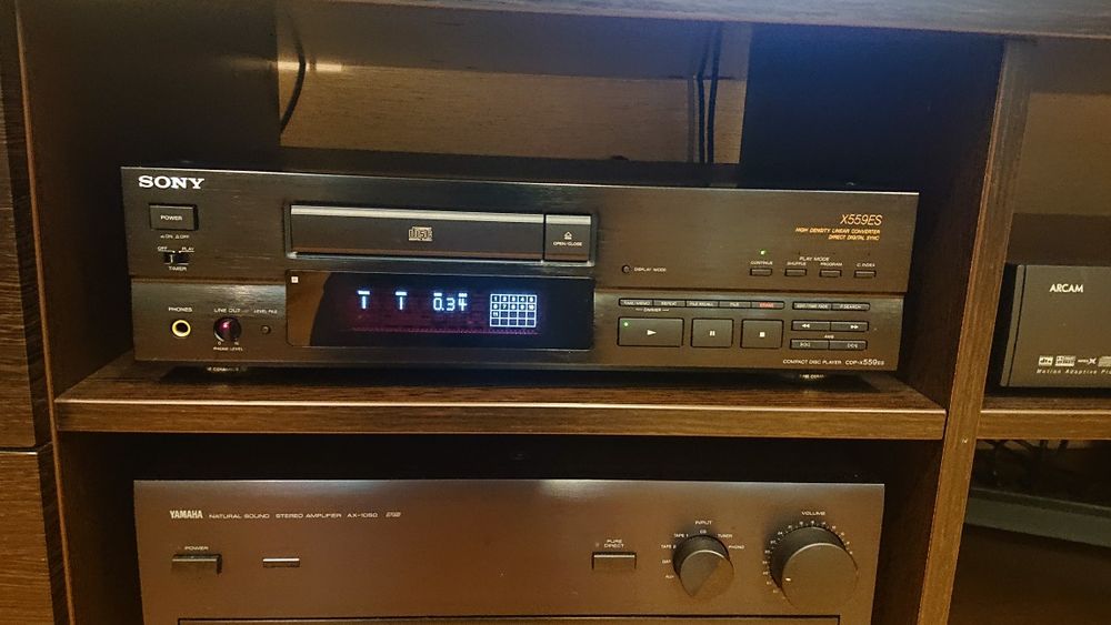 Програвач високого класу Sony X 559 ES