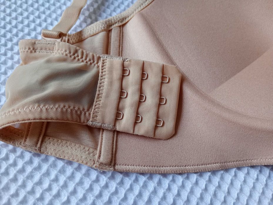 biustonosz marki Konrad Lingerie roz. 70E