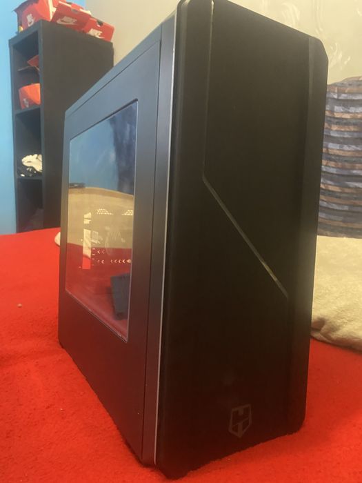 Torre gaming + teclado gaming + rato gaming