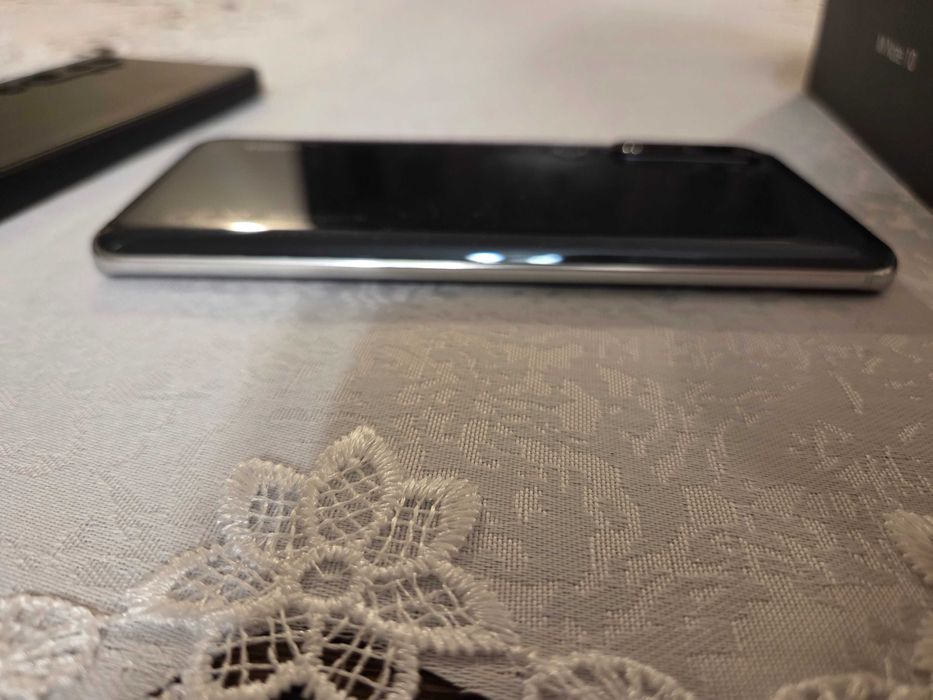 Smartfon Xiaomi Mi Note 10, 6GB RAM, 128GB ROM od kobiety