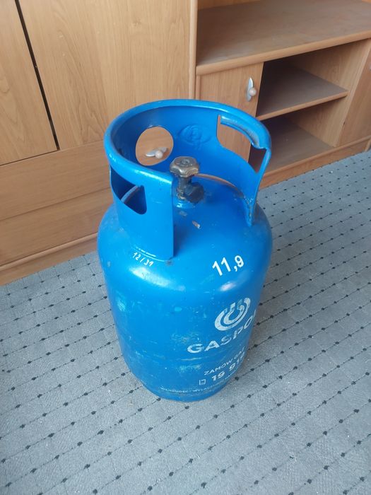 Sprzedam butle gazowa częściowo z gazem