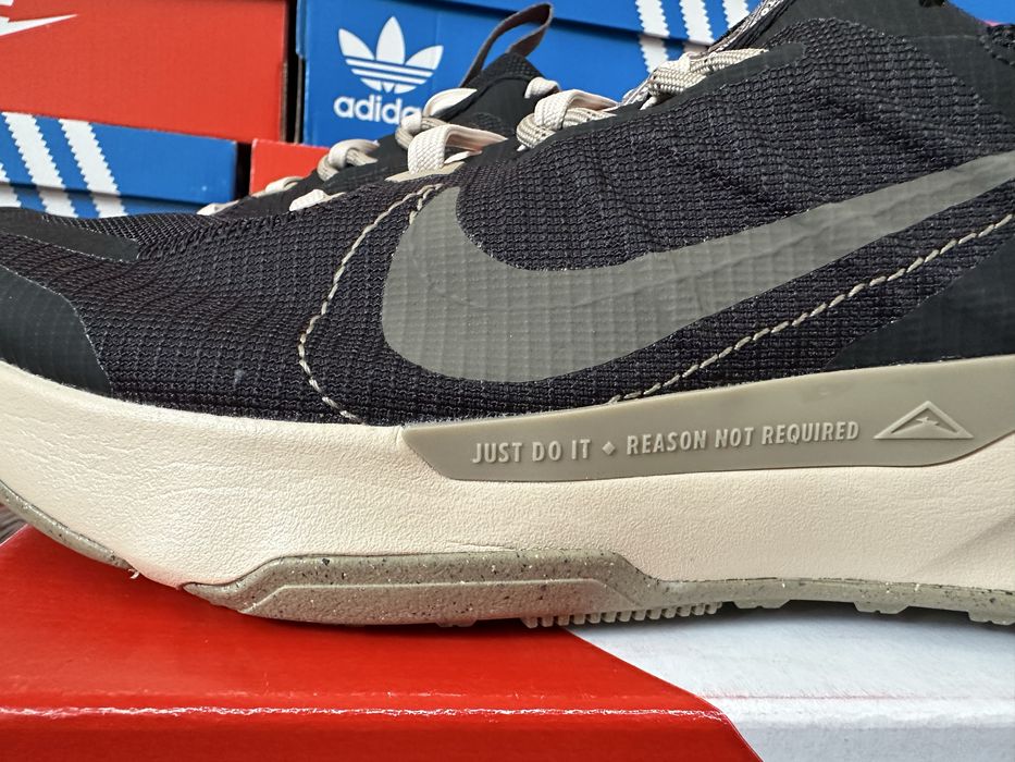 Оригінальні чоловічі кросівки Nike