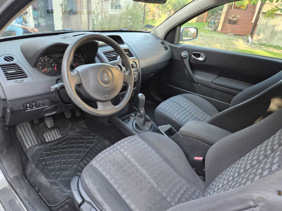 Renault Megane  z 2008 r.1600 bęzyna
