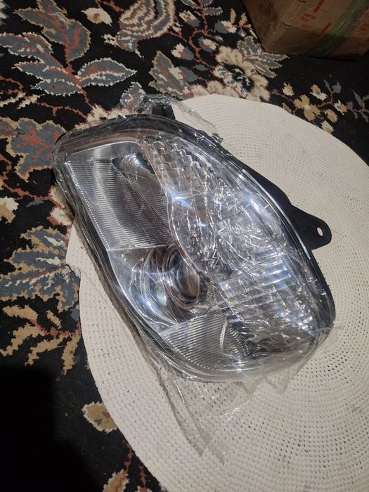 Праве зеркало Шевроле нива