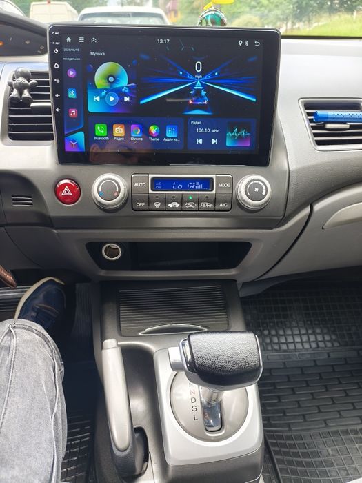 Honda civic 4d Hybrid 8 покоління 1.3 i-Vtec IMA