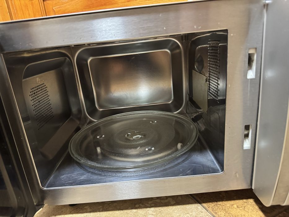 мікрохвильова піч