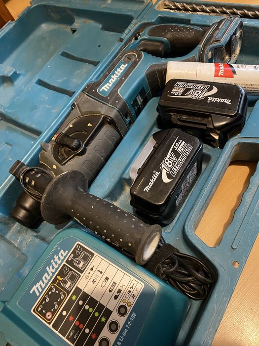 Makita, młotowiertarka DHR241 + baterie, zestaw