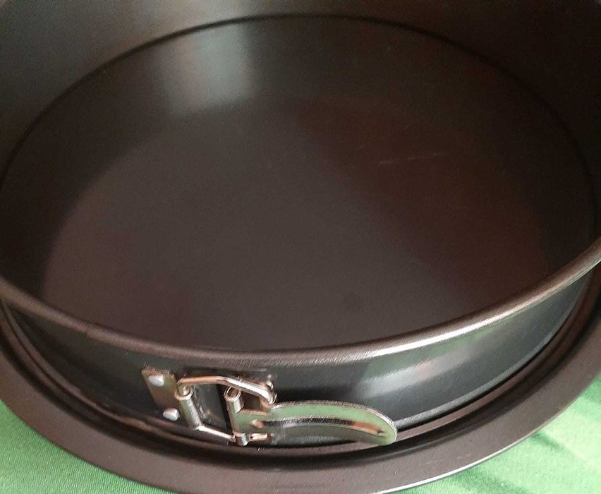 Форма  для запекания и форма  для выпечки тортов