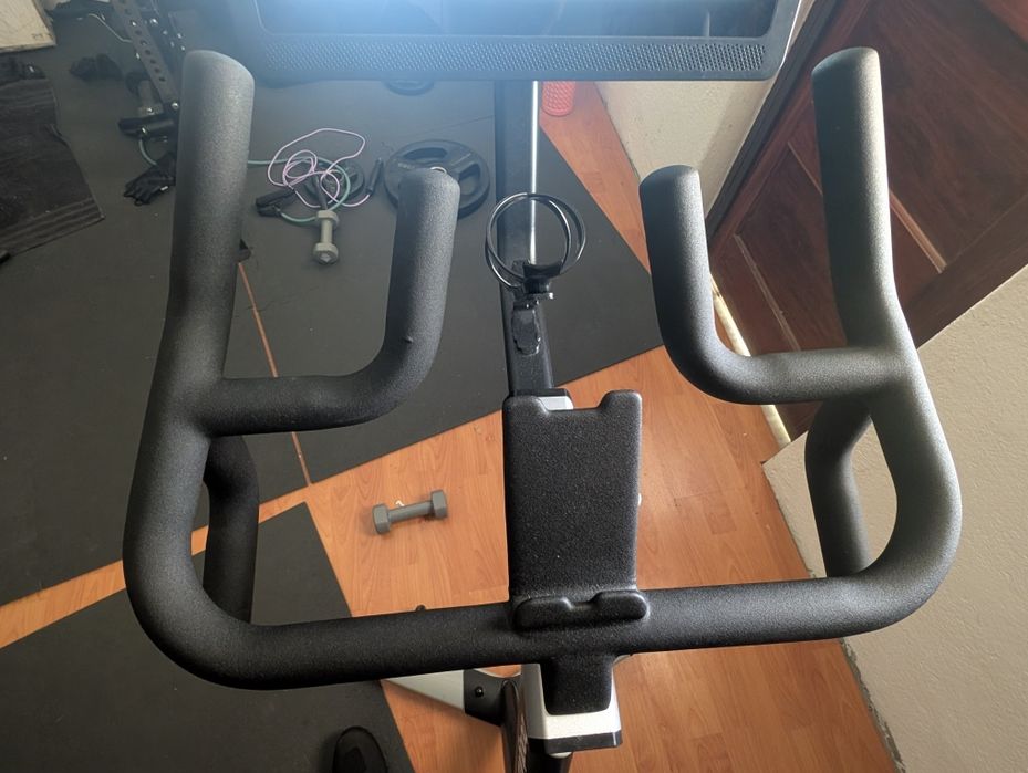 Bicicleta estática smartbike bodytone. Como nova active bike 400 smartscreen
