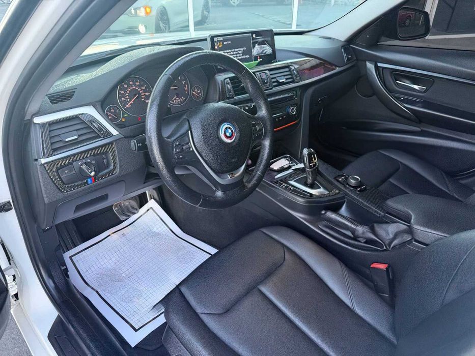 BMW 3 Series 328i      2014