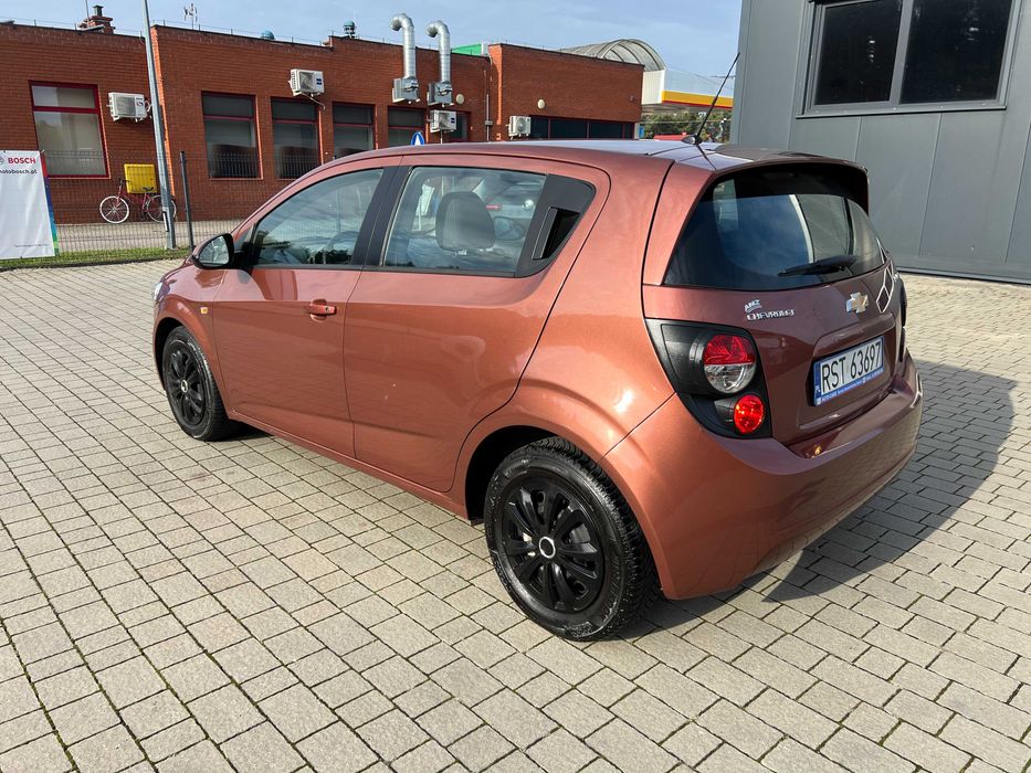 sprzedam chevrolet aveo 1,2 2011 tylko 40000 km