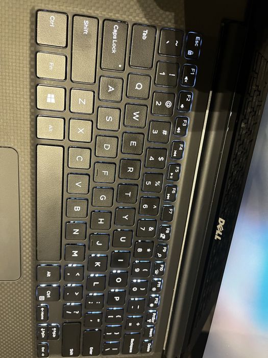 Dell Precision 5510 i7-6820HQ, 16 GB, 250&512 GB, 15'6 4K, dotyk, W11P