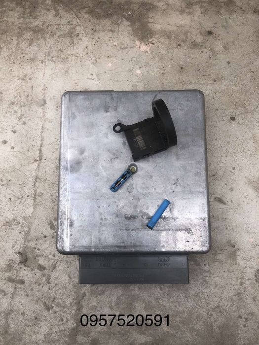 Електронний блок управління двигуном ЕБУ Форд Ford 1,8 98AB-12K523-AG