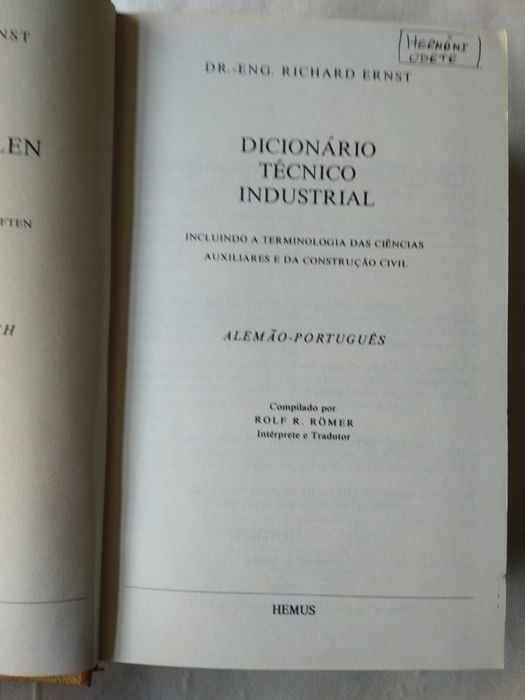 Dicionário . . .