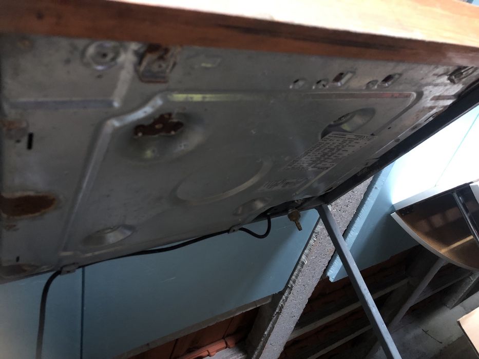 Placa a gaz com ficha para esqueiro e 4 bicos com suporte