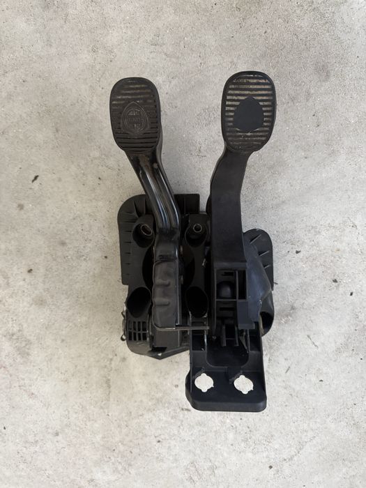 Conjunto de Pedais (Pedalier) Lancia Ypsilon - Original