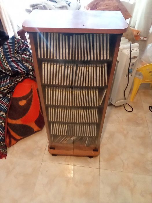 Estante porta CDs