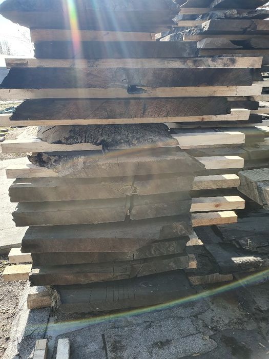 czarny dąb, dąb czarny, monolity czarny dąb, brusy dębu czarnego