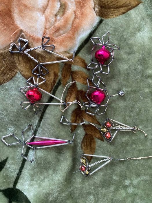 Новрічні іграшки