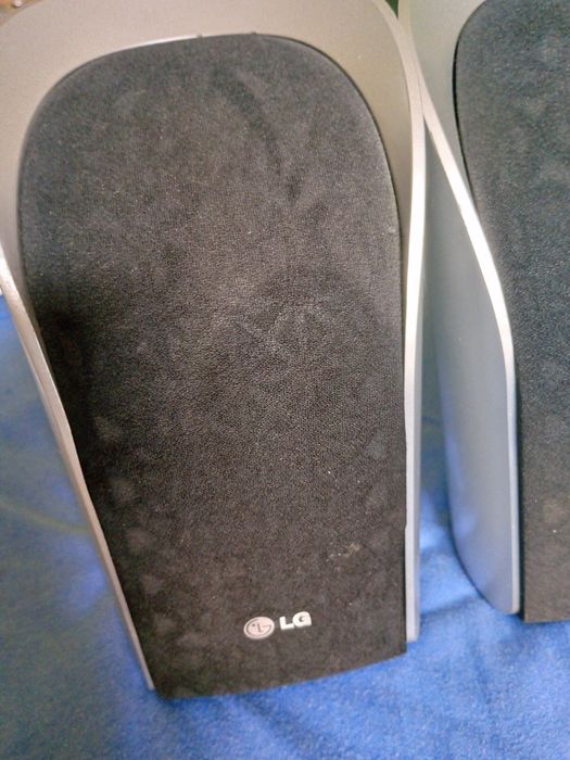 LG Колонки 8 Om 140 W