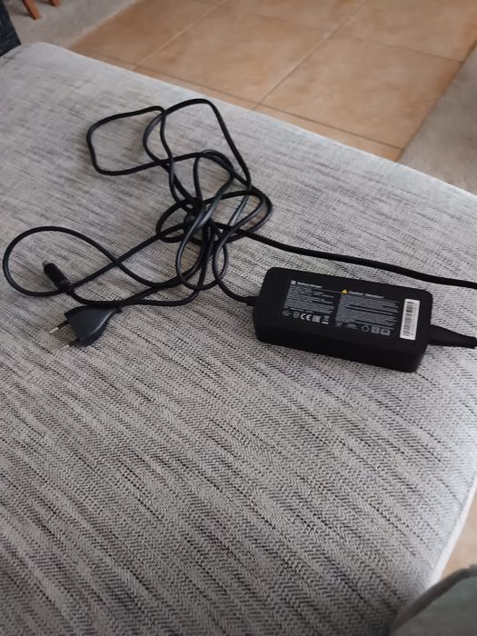 Carregador para trotinete mi electric scooter essential